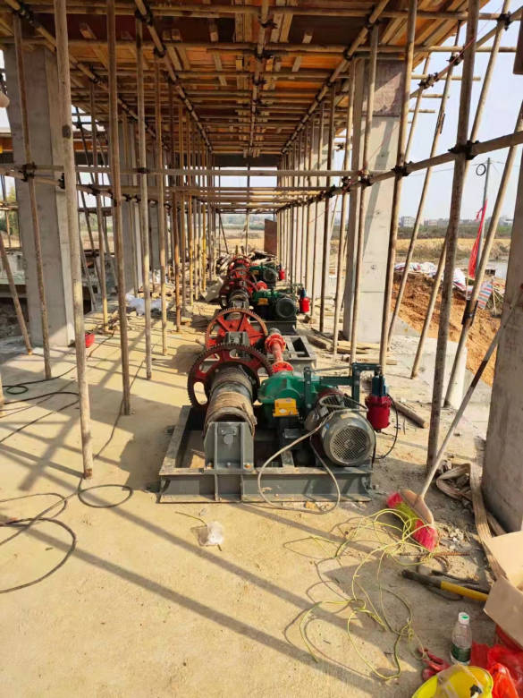 ���̰���