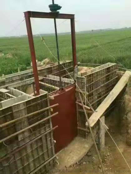 ���̰���